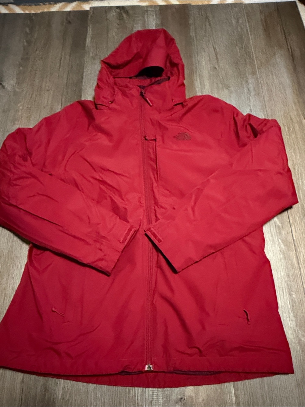 The North Face Triclimate hooded jacket with a contrasting maroon inner jack